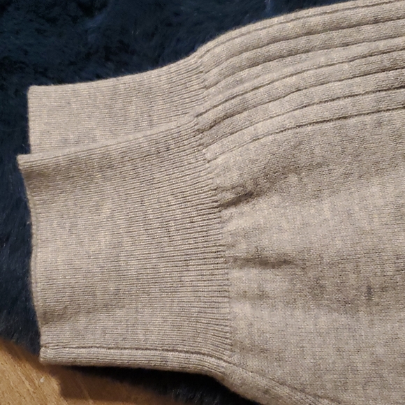 ARMANI Joggers Grey 💯 Authentication Virgin Wool Brand New never worn.YAY! - Picture 4 of 7